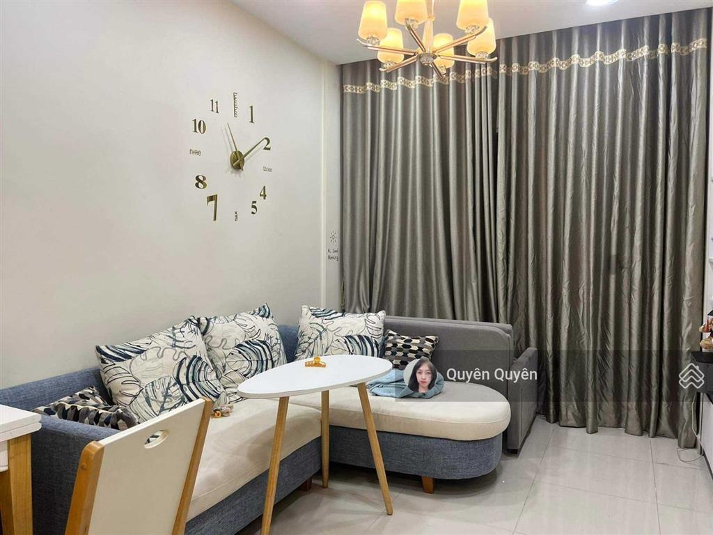 Charmington  bán 1 phòng ngủ 2ty700 bao hết, tặng full nội thất , duy nhất 1 căn