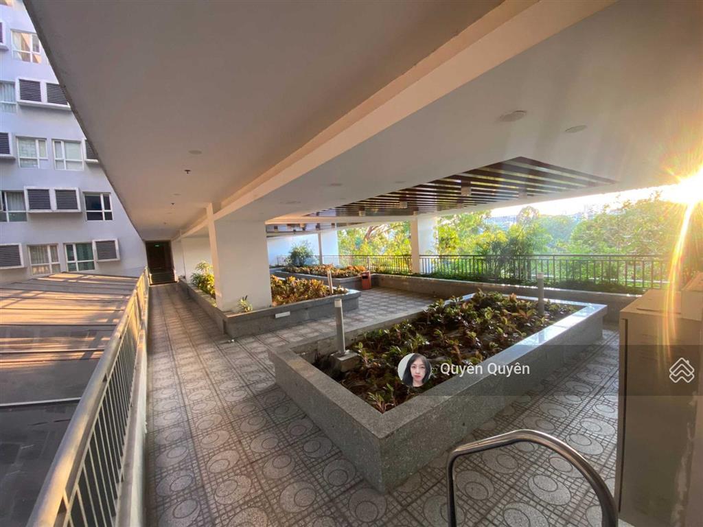 Charmington  bán 1 phòng ngủ 2ty700 bao hết, tặng full nội thất , duy nhất 1 căn