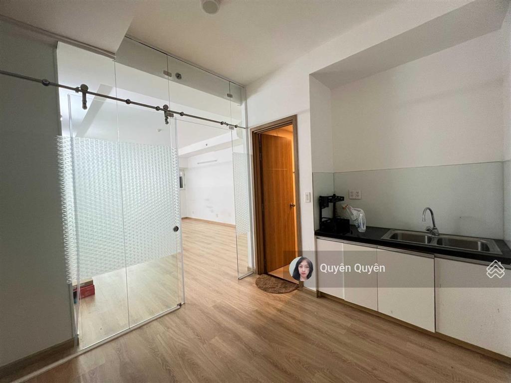 Officetel 45m2 rẻ  14 triệu chỉ có 1 căn duy nhất, giờ giấc tự do charmington quận 10