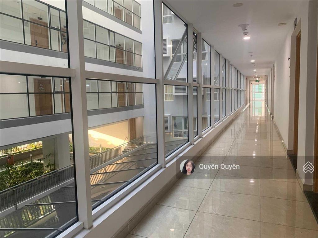 Bán officetel quận 10  40m2 giá 2tỷ1 tặng full nội thất giá rẻ, cho thuê 1112tr, được ở/vp