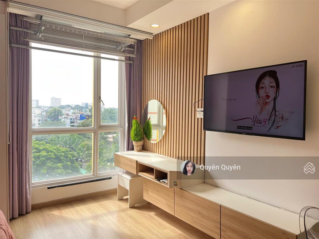 Bán officetel quận 10  40m2 giá 2tỷ1 tặng full nội thất giá rẻ, cho thuê 1112tr, được ở/vp