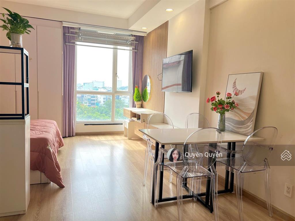 Bán officetel quận 10  40m2 giá 2tỷ1 tặng full nội thất giá rẻ, cho thuê 1112tr, được ở/vp