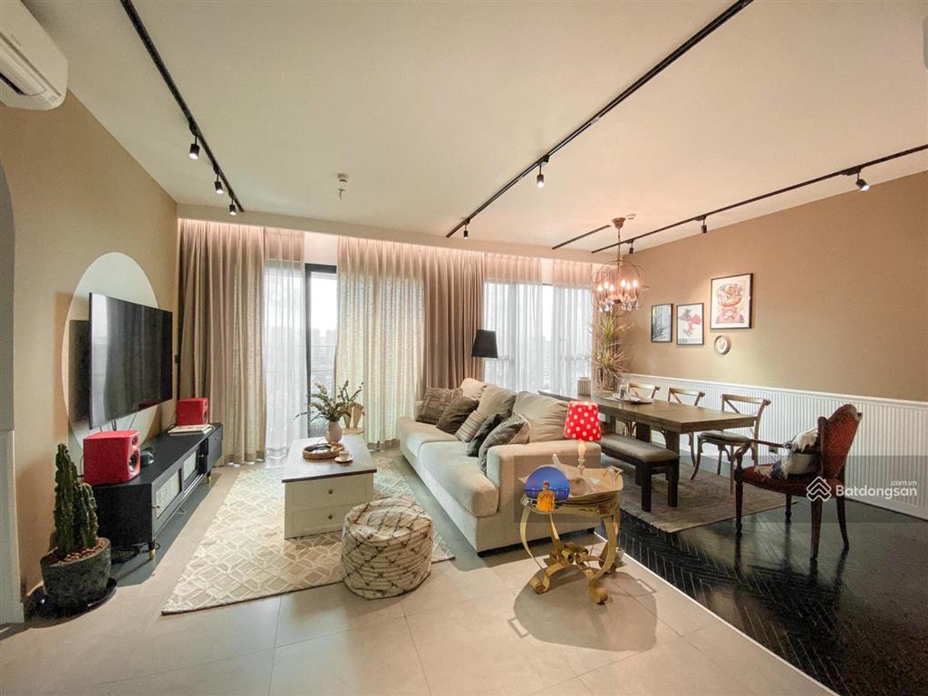 Cho thuê gấp căn hộ vinhomes nguyễn chí thanh, 160m2, 3pn, full đồ, giá 35tr/tháng  0983 951 ***