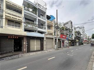 Giảm chạm đáy bán gấp  nhà mặt tiền kinh doanh trung tâm phú nhuận  ngay phan đình phùng