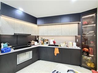 Mới xây được 2 năm, nay đi định cư cần bán  xe hơi ngủ trong nhà  bùi đình tuý gần chợ bà chiểu