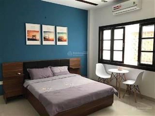 Siêu ngon  chdv ngay phạm văn đồng, gần sân bay  86 m2  4 tầng btct  chỉ 8,x t.ỷ