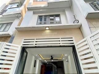 Sát mặt tiền phan xích long, phú nhuận  40m2  5 tầng đúc btct