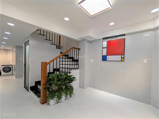 Chdv xây mới 100%  phan xích long, phú nhuận  5 tầng 9 phòng ngủ  khai thác ổn định