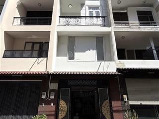 1 căn duy nhất  phan đăng lưu, phú nhuận  hẻm nhựa đồng bộ xe hơi tránh  xe hơi ngủ trong nhà