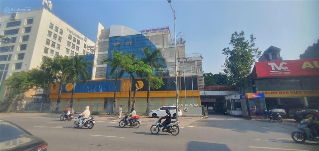 Cho thuê nhà mặt phố cầu diễnhồ tùng mậu diện tích 1000m mặt tiền 30m,full kính thông sàn trần cao