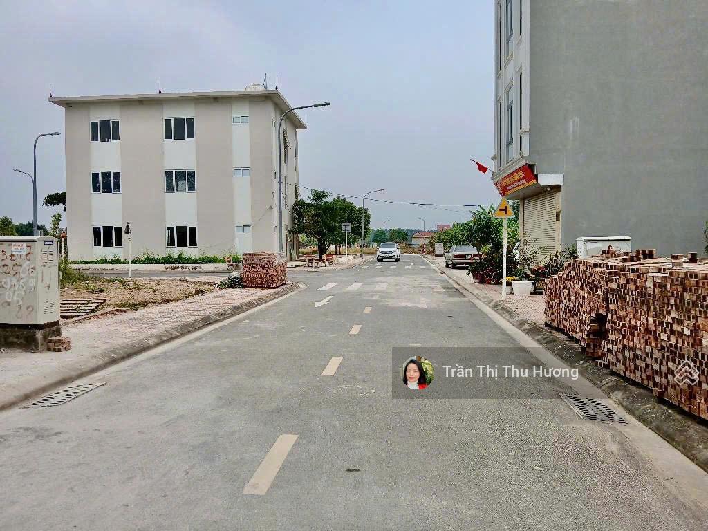 Bán đất đấu giá cự khối, long biên, đường to, ô tô tránh, vỉa hè, kinh doanh, 65m2, giá 14.2 tỷ