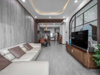 Chính chủ bán căn hộ everrich quận 11, 150m2, 3pn,3wc , giá 9 tỷ3 sổ hồng  hương  0934 144 ***