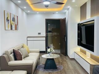 Căn view hồ diện tích 66m 2 phòng ngủ 2 vệ sinh full mới tầng trung toà hh1  linh đàm  hoàng mai