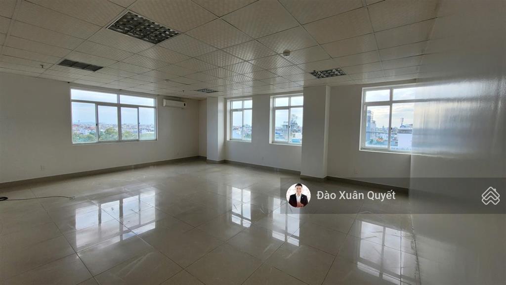 Văn phòng cho thuê 60m2  thoáng, nhiều cửa sổ tại lê hồng phong. giá 220k/m2, bao thuế, phí