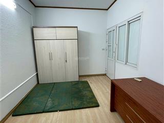 Cho thuê nhà riêng nguyễn văn trỗi  5 tầng giá tốt 9tr