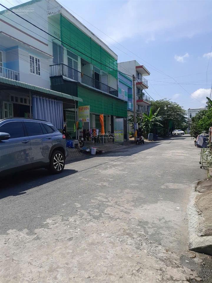 Bán dãy trọ 2 tầng, mặt tiền đường nhựa 10m thông, dt 10 x 25m (cn 250m2), đang cho thuê 21tr/th