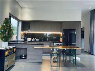Bán center point, 110 cầu giấy, 78m2, 2pn,2wc, full nội thất6.85 tỷ 0975 118 ***