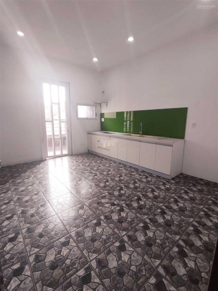 Nhà đẹp mới xây  79d bàu cát 1, q. tân bình, 5x18, 4 tầng, 320 m2 sàn