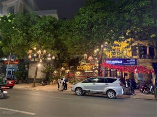Bán nhà mặt phố trần phú ba đình 234m2, mặt tiền 10m đang cho thuê 200tr/tháng giá 330 tỷ
