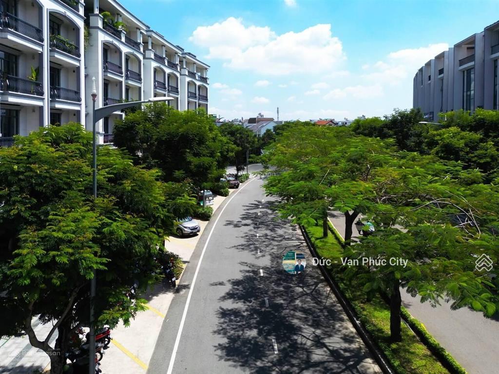 Shophouse mặt tiền nguyễn thị nhung vạn phúc city 5x20m giá chỉ 26 tỷ, hoàn thiện full nội thất