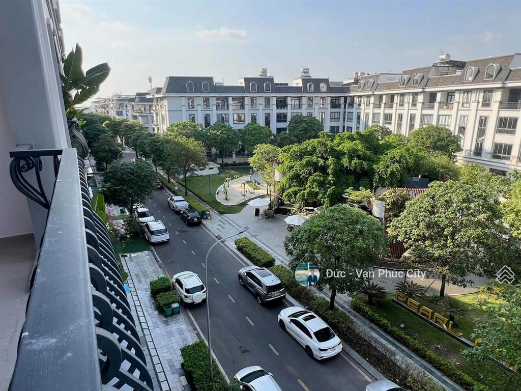 Bán shophouse đinh thị thi phố royal khu đô thị vạn phúc city ! giá 50,6 tỷ, hầm + 6 tầng, sổ hồng
