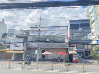 Cho thuê mặt tiền số 598600 cách mạng tháng tám, quận 3, dt 10x22m, 1 trệt 1 lầu, dtsd 500m2