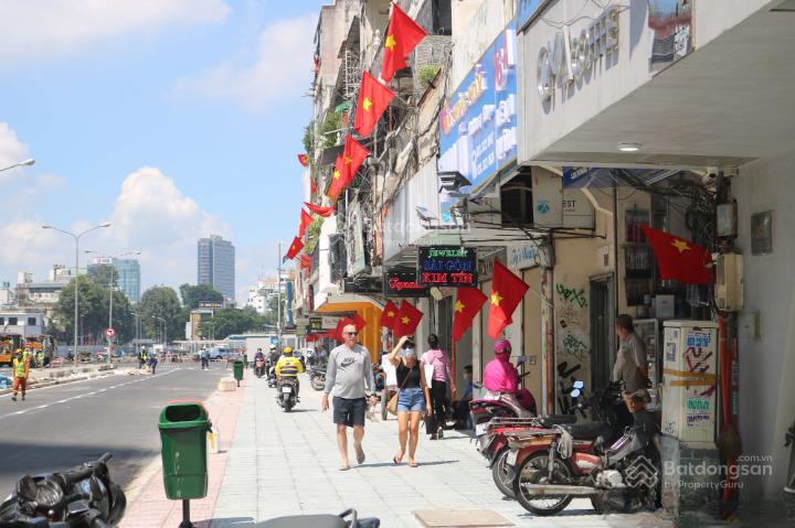 Cho thuê nhà mặt tiền số 86 lê lợi, quận 1, dt 4x20m, 1 trệt 2 lầu, dtsd 240m2