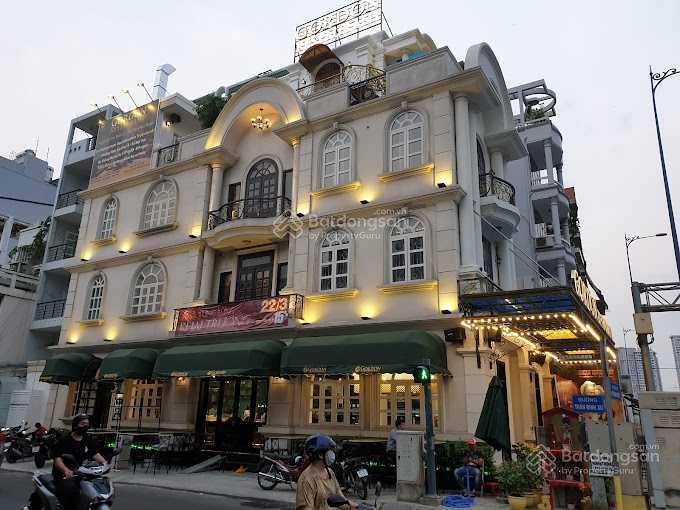 Cho thuê mặt bằng góc 2mt 456 võ văn kiệt, quận 1, dt 15x30m, 1 trệt, 1 lầu, dtsd 900m2