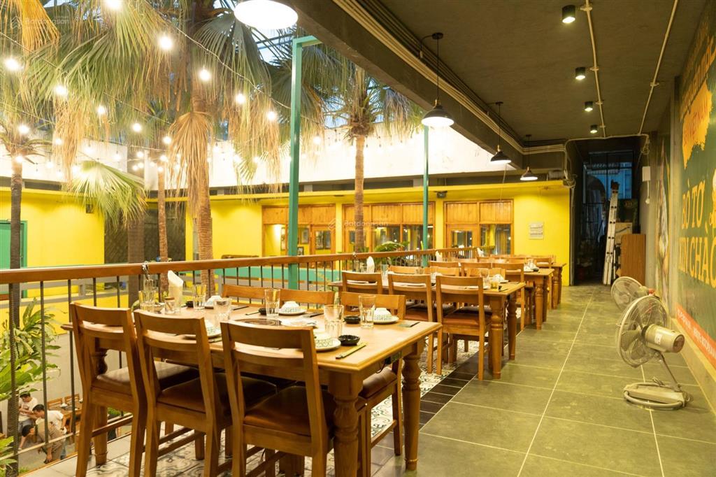 Cho thuê mặt bằng mặt tiền nguyễn văn cừ, quận 1, dt 25x36m, 1 trệt 1 lầu, dtsd 1.800m2
