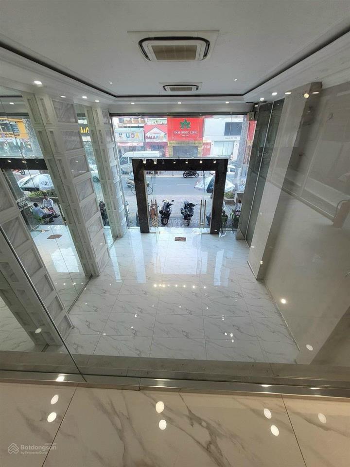 Cho thuê tòa nhà mặt tiền trần quang khải, quận 1, dt 10x25m, trệt 5 lầu thang máy, dtsd 1.750m2