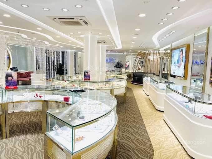 Cho thuê nhà góc 2 mặt tiền đường trần cao vân, quận 3, dt 12x25m, 1 trệt, 2 lầu, dtsd 900m2