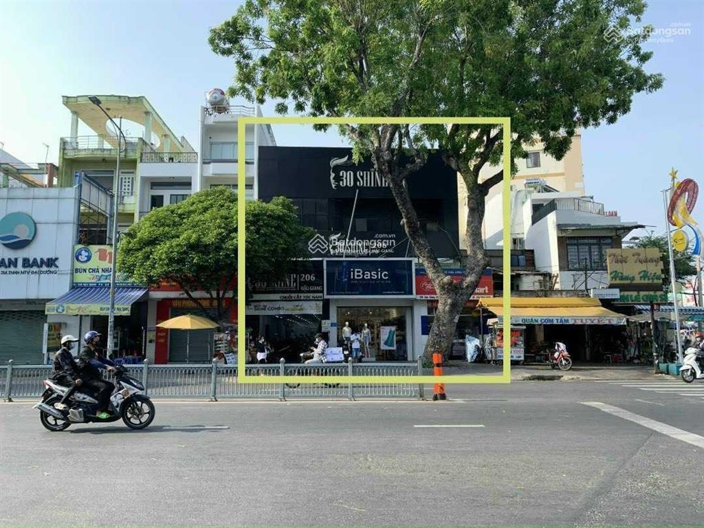Cho thuê nhà mặt tiền số 206 hậu giang, quận 6, dt 12x27m, 1 trệt 2 lầu, dtsd 972m2