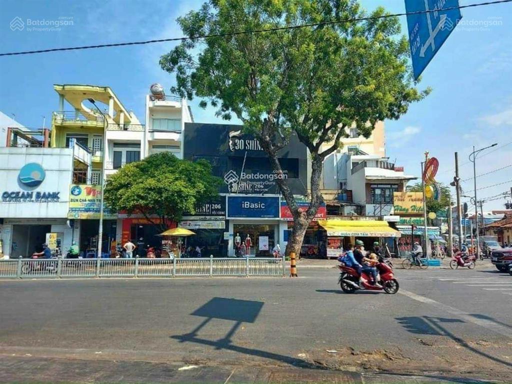 Cho thuê nhà mặt tiền số 206 hậu giang, quận 6, dt 12x27m, 1 trệt 2 lầu, dtsd 972m2