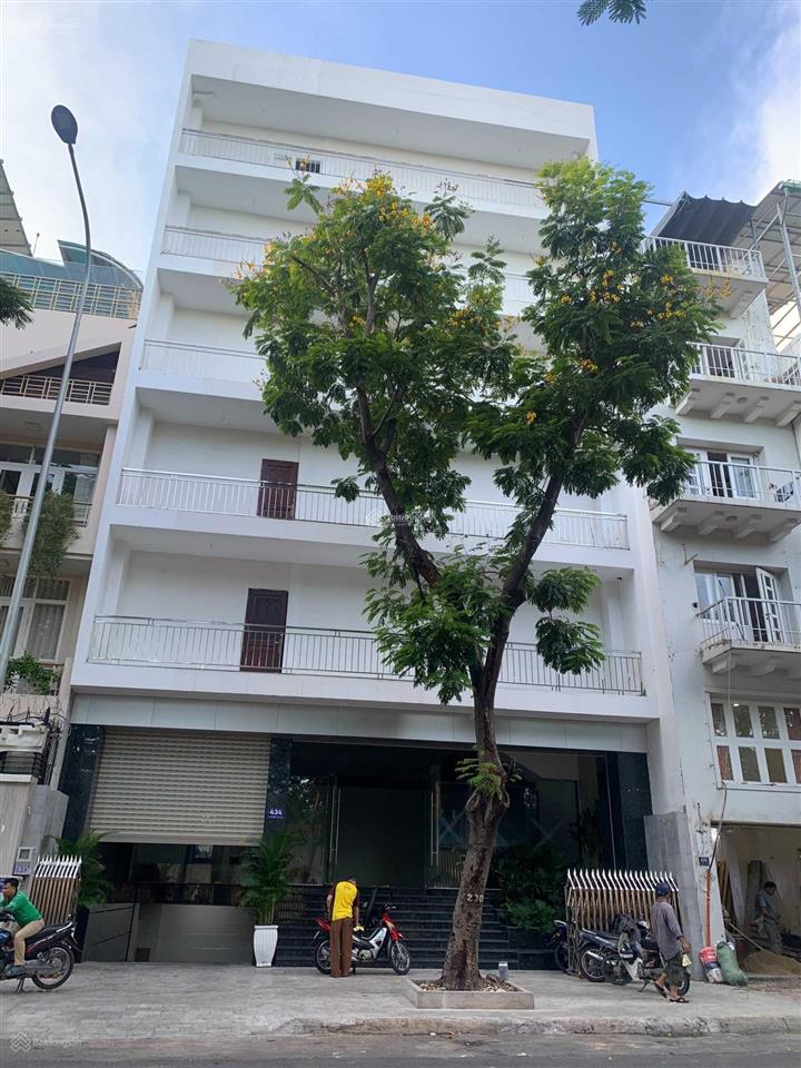 Cho thuê tòa nhà mặt tiền 409  411 an dương vương, quận 5, dt 9x20m, 1 hầm 7 lầu tm, dtsd 1400m2