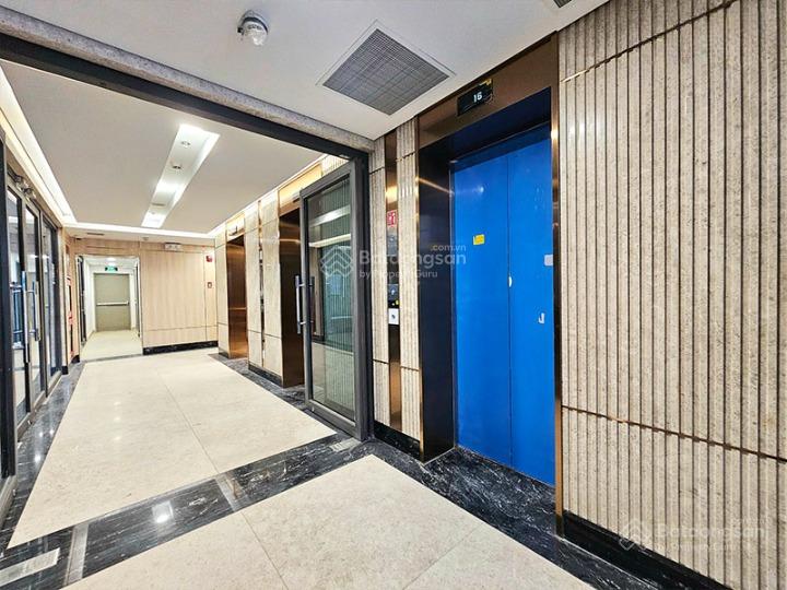 Cho thuê tòa nhà góc 2mt đường phan đăng lưu, quận phú nhuận dt 8x18m, 1 hầm 9 lầu, dtsd 1.500m2