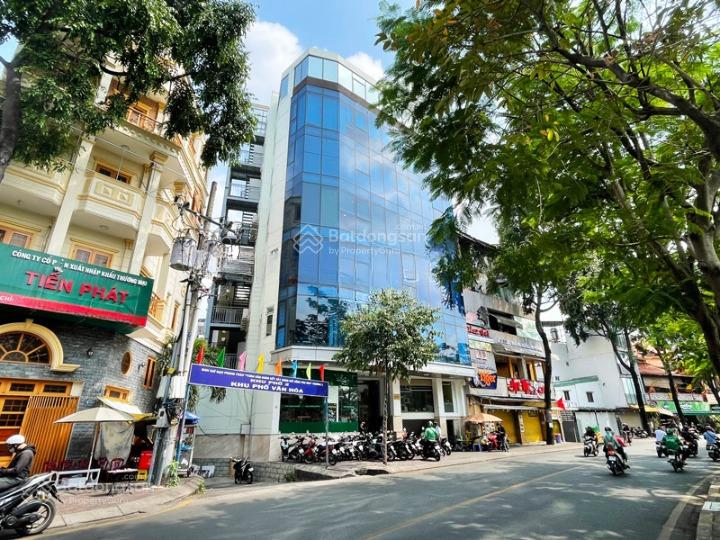 Cho thuê tòa nhà góc 2mt đường phan đăng lưu, quận phú nhuận dt 8x18m, 1 hầm 9 lầu, dtsd 1.500m2