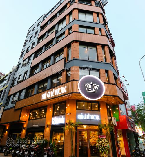 Cho thuê tòa nhà góc 2mt sư vạn hạnh, quận 10, dt 8x21m, 1 hầm 1 trệt 4 lầu, dtsd 650 m2