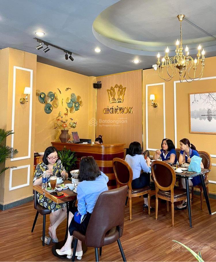 Cho thuê tòa nhà góc 2mt sư vạn hạnh, quận 10, dt 8x21m, 1 hầm 1 trệt 4 lầu, dtsd 650 m2