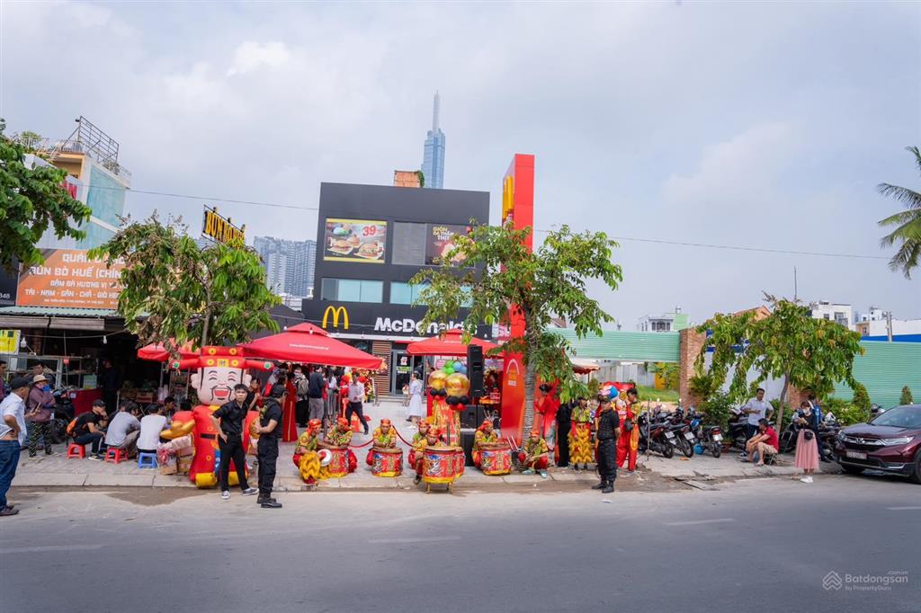 Cho thuê nhà mặt tiền số 166 đường trần não, quận 2, dt 10x20m, 1 trệt, 1 lầu, dtsd 400 m2