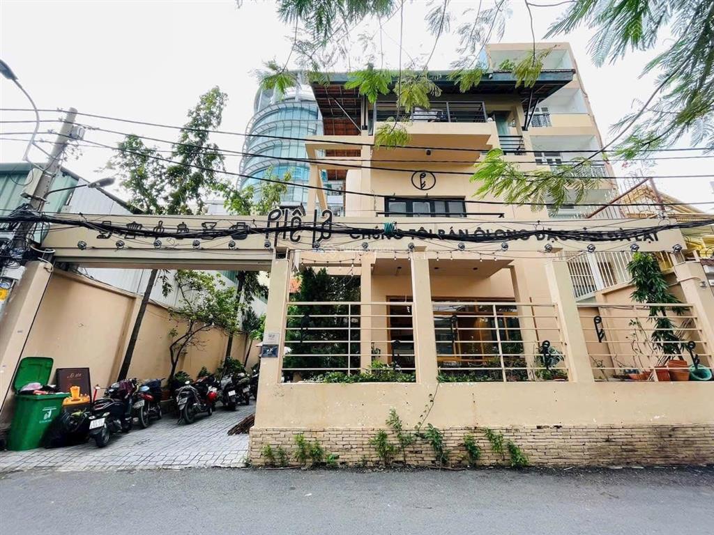 Cho thuê nhà mặt tiền đường điện biên phủ, quận bình thạnh. dt 8.5x20m. trệt lầu