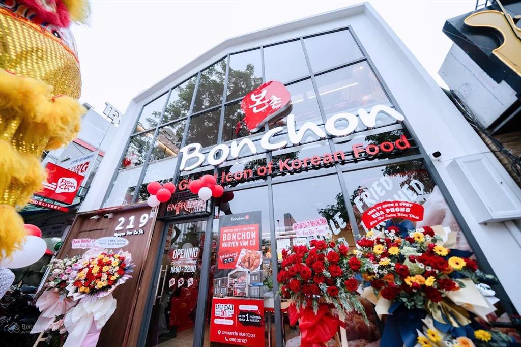 Cho thuê mặt bằng quận 1 phù hợp làm nhà hàng  cà phê  showroom  siêu thị