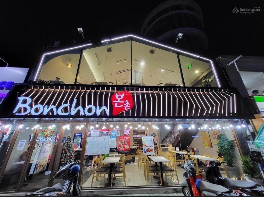 Cho thuê mặt bằng quận 1 phù hợp làm nhà hàng  cà phê  showroom  siêu thị