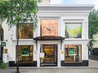 Cho thuê mặt bằng góc 2mt hai bà trưng, quận 1. dt 10m x 20m. trệt 2 lầu.