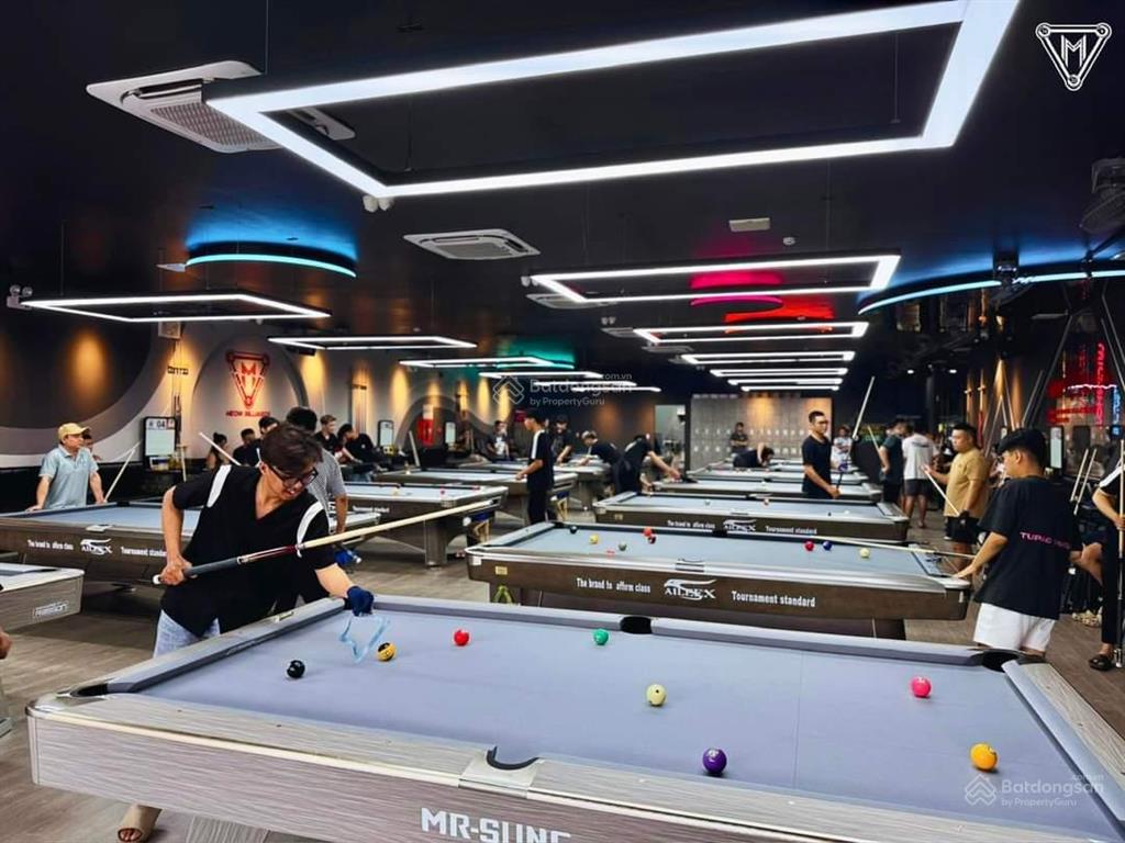 Cho thuê nhà mặt tiền nam quốc cang, quận 1, dt 27x36m, 1 trệt 1 lầu, dtsd 1.900m2