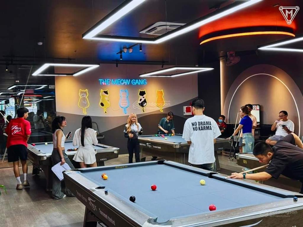 Cho thuê nhà mặt tiền nam quốc cang, quận 1, dt 27x36m, 1 trệt 1 lầu, dtsd 1.900m2