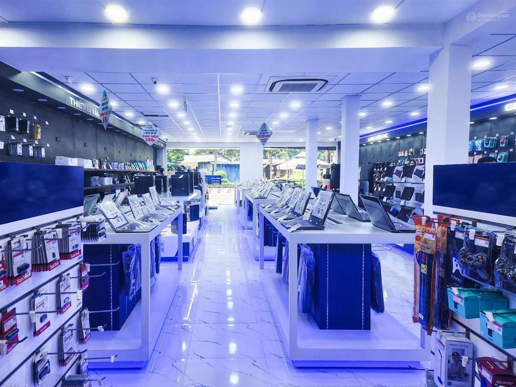 Cho thuê nhà mặt tiền huỳnh thúc kháng, quận 1, dt 25x38m, 1 trệt, dtsd 950m2