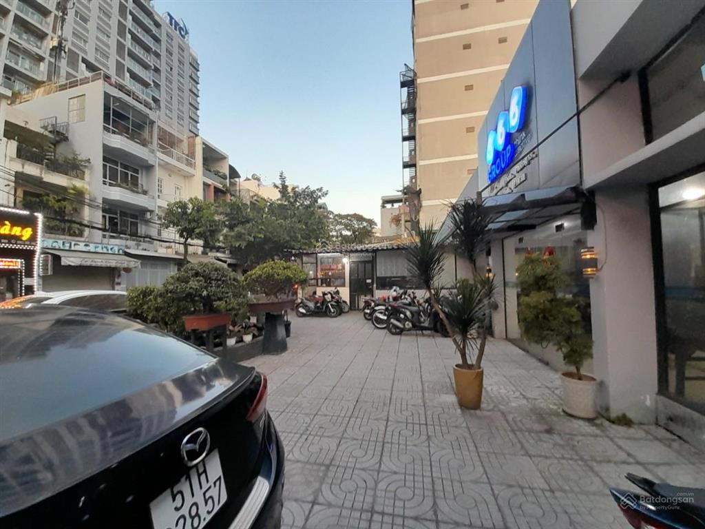 Cho thuê nhà mặt tiền nguyễn thị minh khai, quận 3, dt 22x35m, 1 trệt, 1 lầu, dtsd 1.500m2