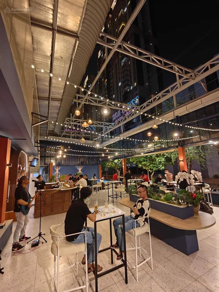 Cho thuê nhà mặt tiền vườn chuối, quận 3, dt 16x24m, 1 trệt, 2 lầu, dtsd 1.200m2