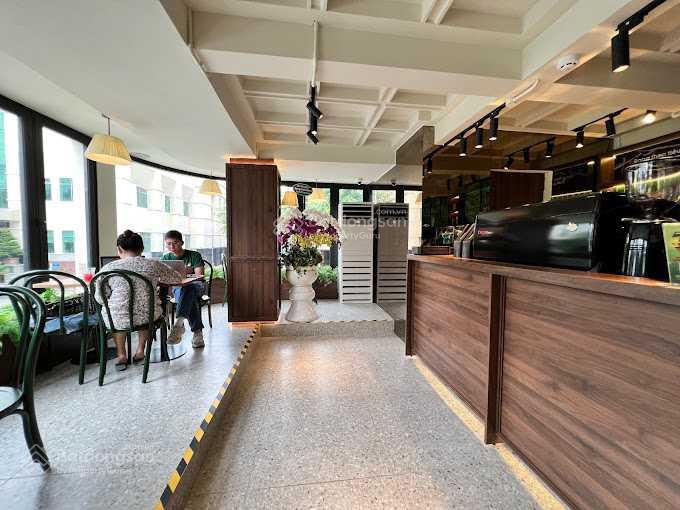 Cho thuê mặt bằng góc 2mt đường hai bà trưng, quận 1, dt 7x20m, 1 trệt, 3 lầu, dtsd 600 m2