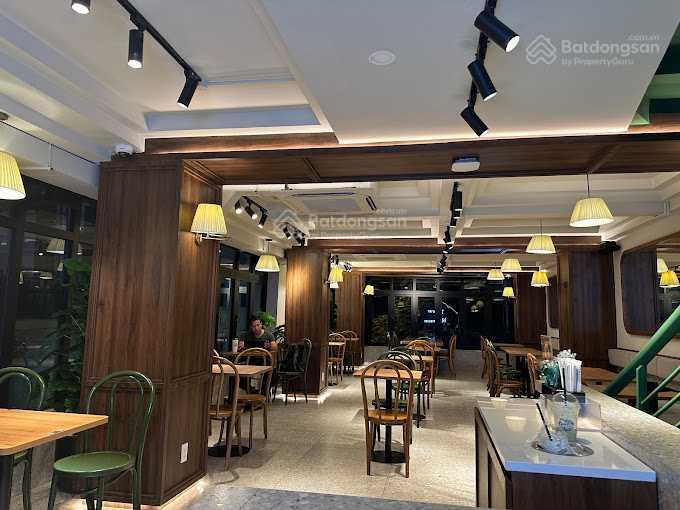 Cho thuê mặt bằng góc 2mt đường hai bà trưng, quận 1, dt 7x20m, 1 trệt, 3 lầu, dtsd 600 m2